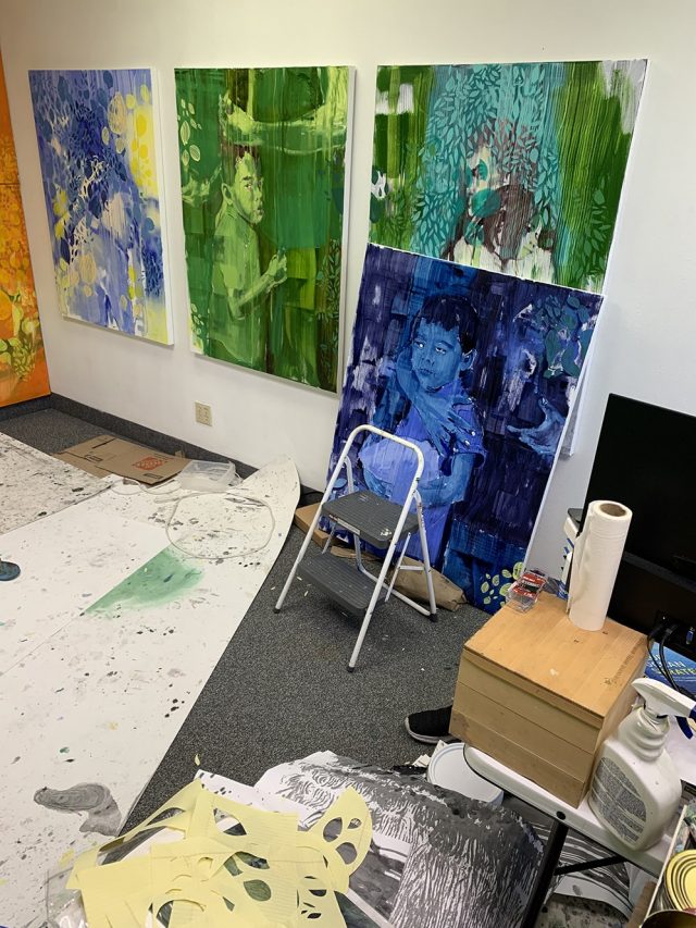 Eksplorowanie Tematów Artystycznych przez Analizę